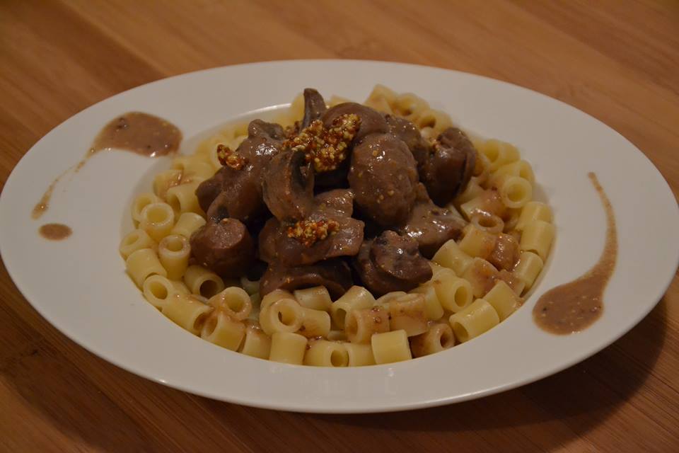 Rognons De Boeuf Carottes Champignons Et Sauce Moutarde Maevab