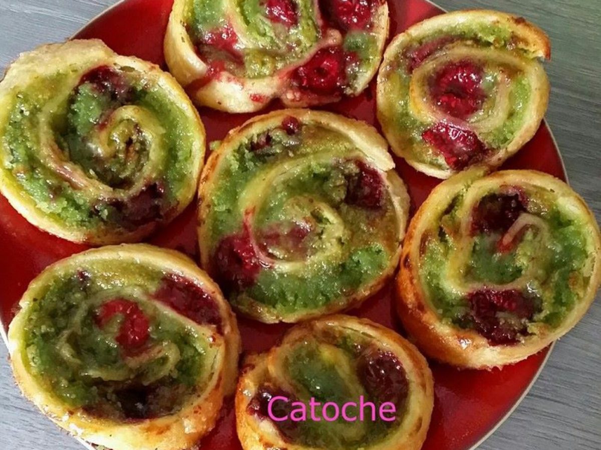Roules Feuilletes Pistache Framboises Catoche Recette Cuisine Companion