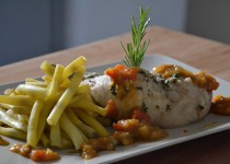 Cuisses de poulet, haricots beurre et sauce tomatée au massalé – cuisson 2 étages (MaëvaB)